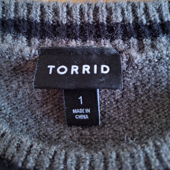 Torrid 1 Women 14/16 1x Gray Soft Plush Knit Star Knit Crewneck Sweater - Picture 5 of 9